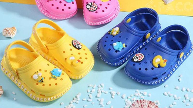Dép Crocs trẻ em