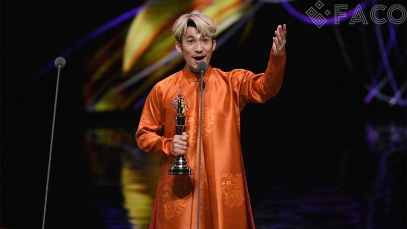 Liên Bỉnh Phát nhận giải thị đế Kim Chung 